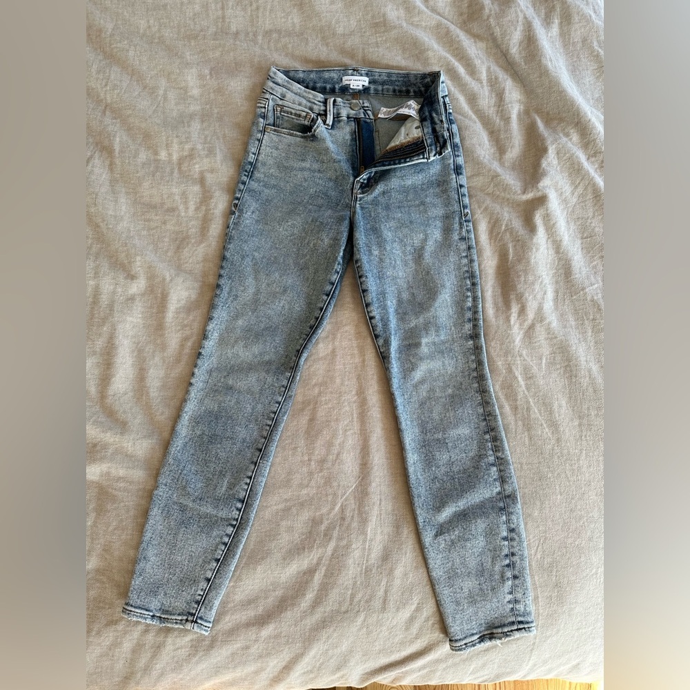 Good American Women’s Light Blue Denim Jeans